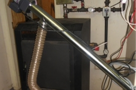 Ротационная горелка гранул BurnPell EVO Mini (26 кВт) установлена в котле твердого топлива SIRIJUS